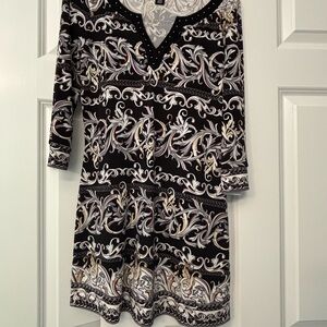 White House Black Market Sheath Dress Black and White V-Neck